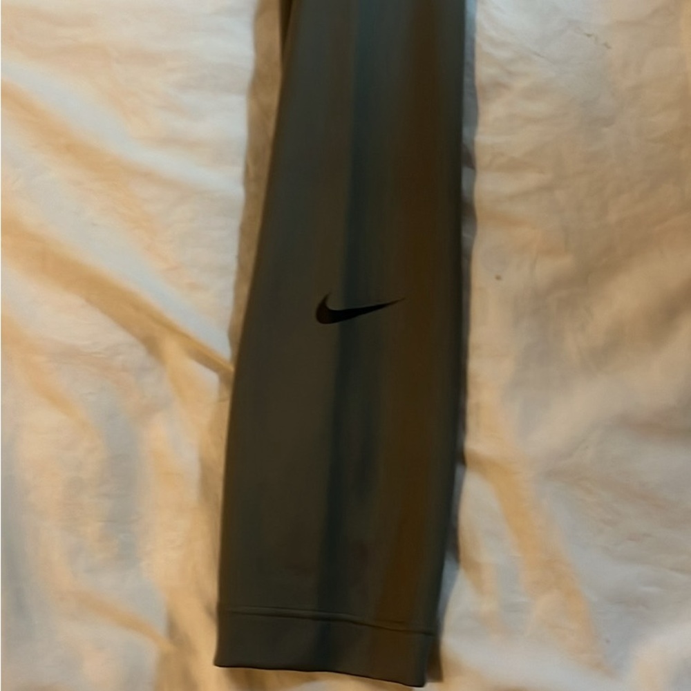 Nike Dry-Fit leggings
